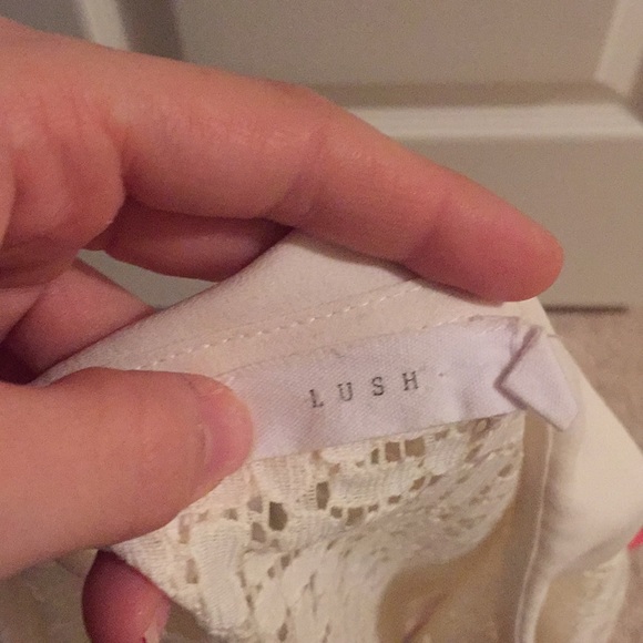 Lush beautiful cream shirt - Picture 3 of 3